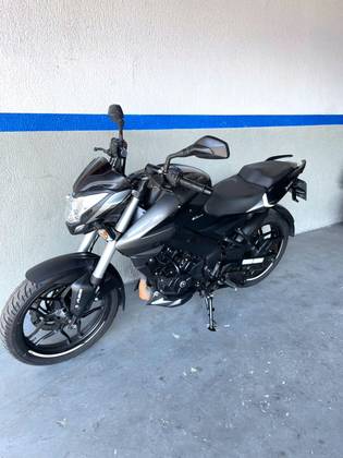 BAJAJ DOMINAR 200 